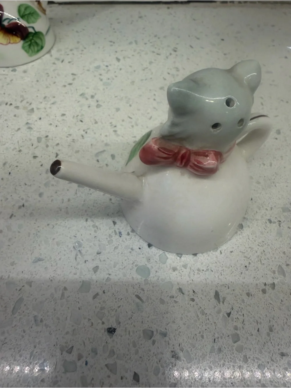 Vintage 1950 Napco Cat on Tea Pot Salt & Pepper Shakers. MCM. Rare. Bring Offers